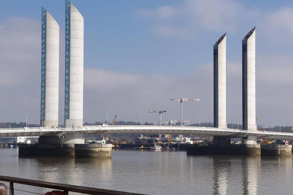 Appartement Grand 2 Avec Terrasse Bordeaux